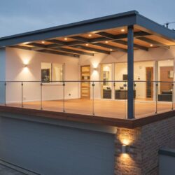 宮崎で注文住宅を建てるなら必見！土地の有効活用術：ガレージの上を屋根orベランダにする究極の選択